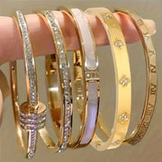 Waterproof Fade-Resistant Titanium Steel Bracelet Inlaid With Diamonds In A Starry Sky Design